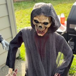 Spirit Halloween 2023 Collectors Minion