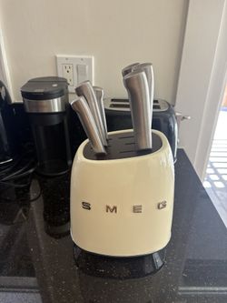 Moving selling Smeg Knife Block Set Almost brand new