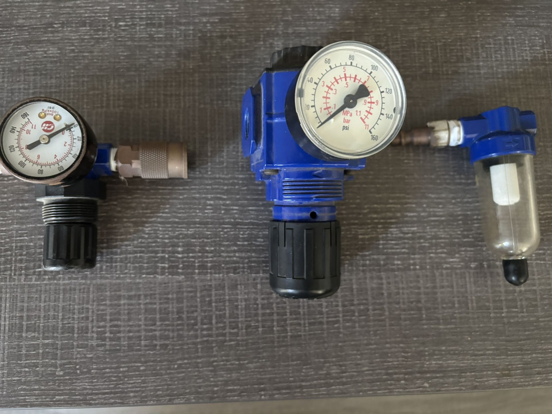 2 Air pressure, gauges, and water filter