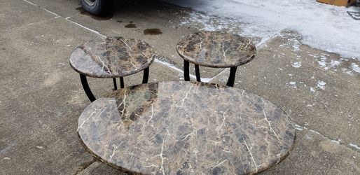 Nice cocktail table in tables