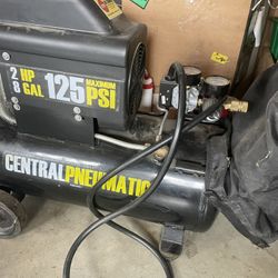 8 gallon 2 HP 125 PSI Oil Lube Air Compressor