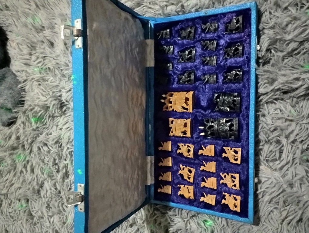 Hand Made Chess Pieces