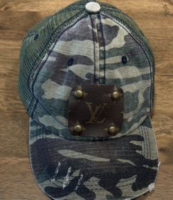 Louis Vuitton Women’s Hat (never Worn)