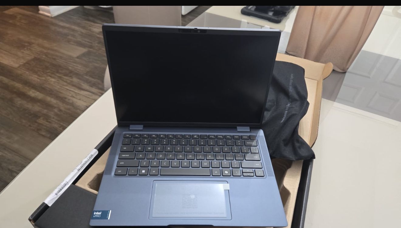 Laptop Dell Latitude 7450 New In The Box Intel i7 16ram Y 1t Ssd
