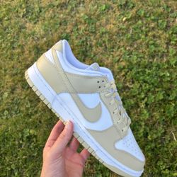 Nike Dunks Low Team Gold