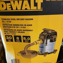 DEWALT Stainless Steel Wet/Dry Vacuum 8 Gallon