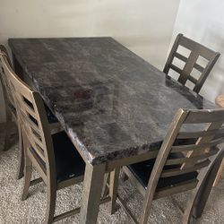 Table With Four Chairs 