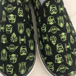 Brand New Star Wars Boys Black Shoes Size 3
