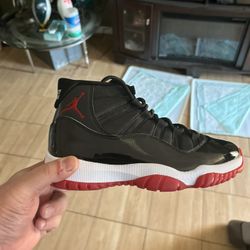 Jordan 11 Breds Size 8 With Box 