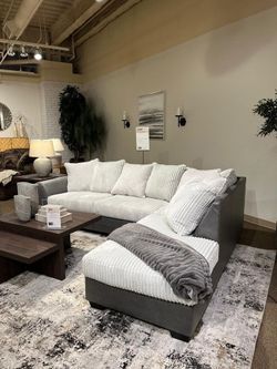 Chic 2 Pc Sectional w/chaise features retro-cool jumbo cord