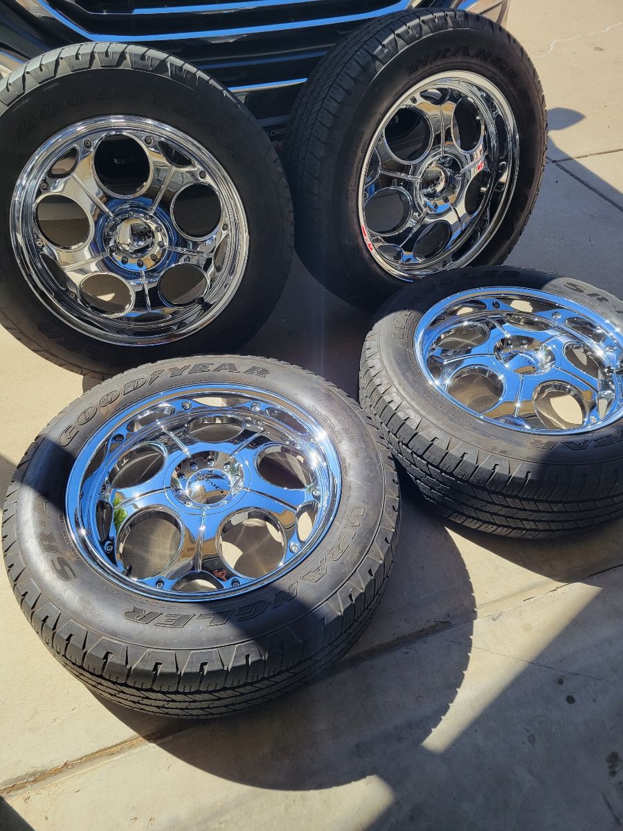 4 Goodyear Tires & Rims   P275/55R20