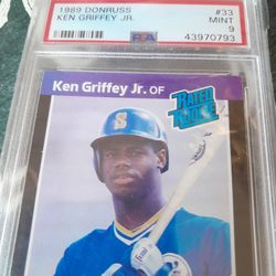 Collectible Baseball Cards