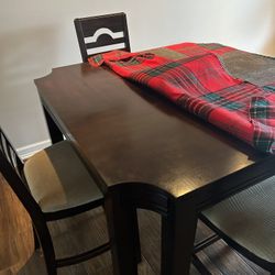 Dinning Table And chairs