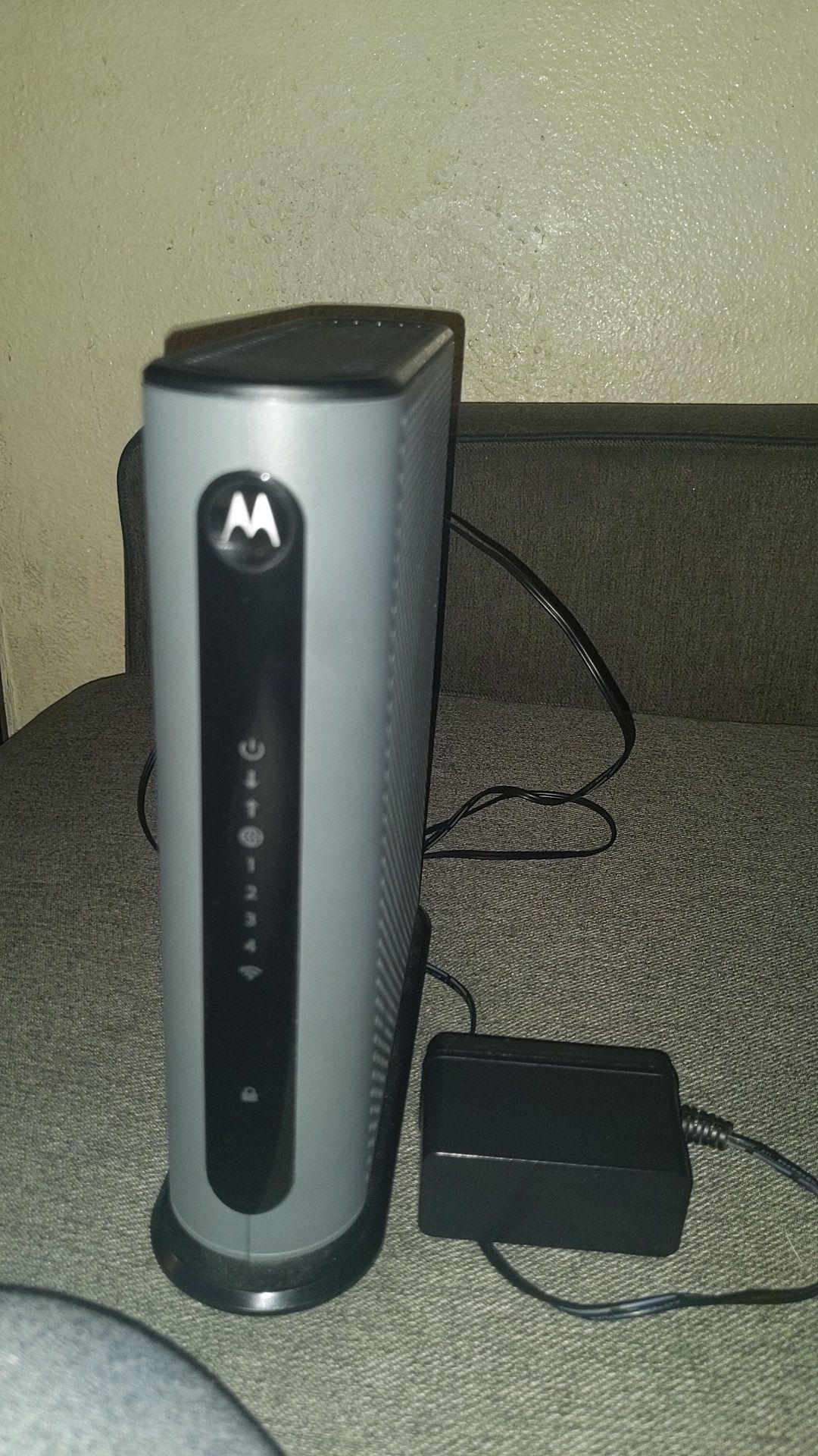 Motorola modem plus n450 router MG7315