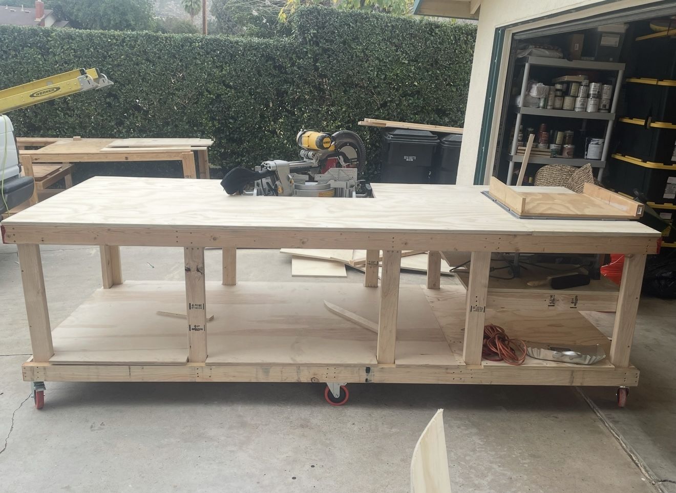 Work Bench ( Saws Included )