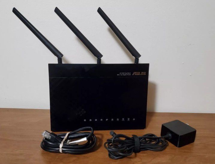 ASUS RT-AC68U AC1900 Wireless Dual Band Gigabit Router 4 Port + Cords & Power