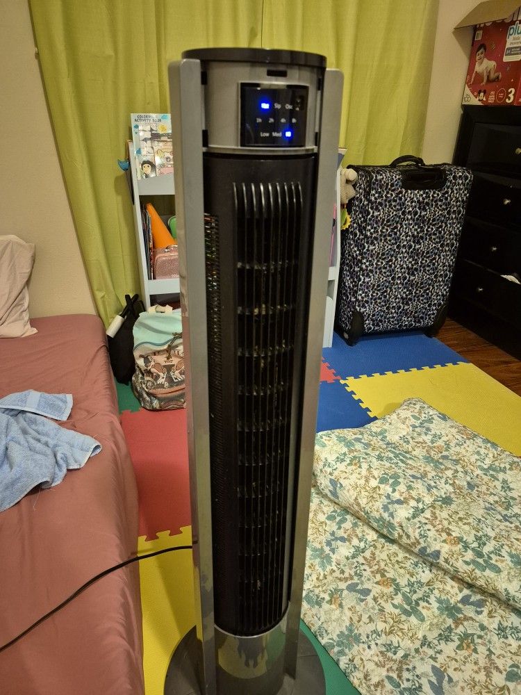 Better Homes & Gardens Black Tower Fan - Turns On But Can't Get The Fan To Blow Air??? Can Use It For Staging