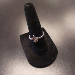 10k White Gold 1.6g Ring Sz 6