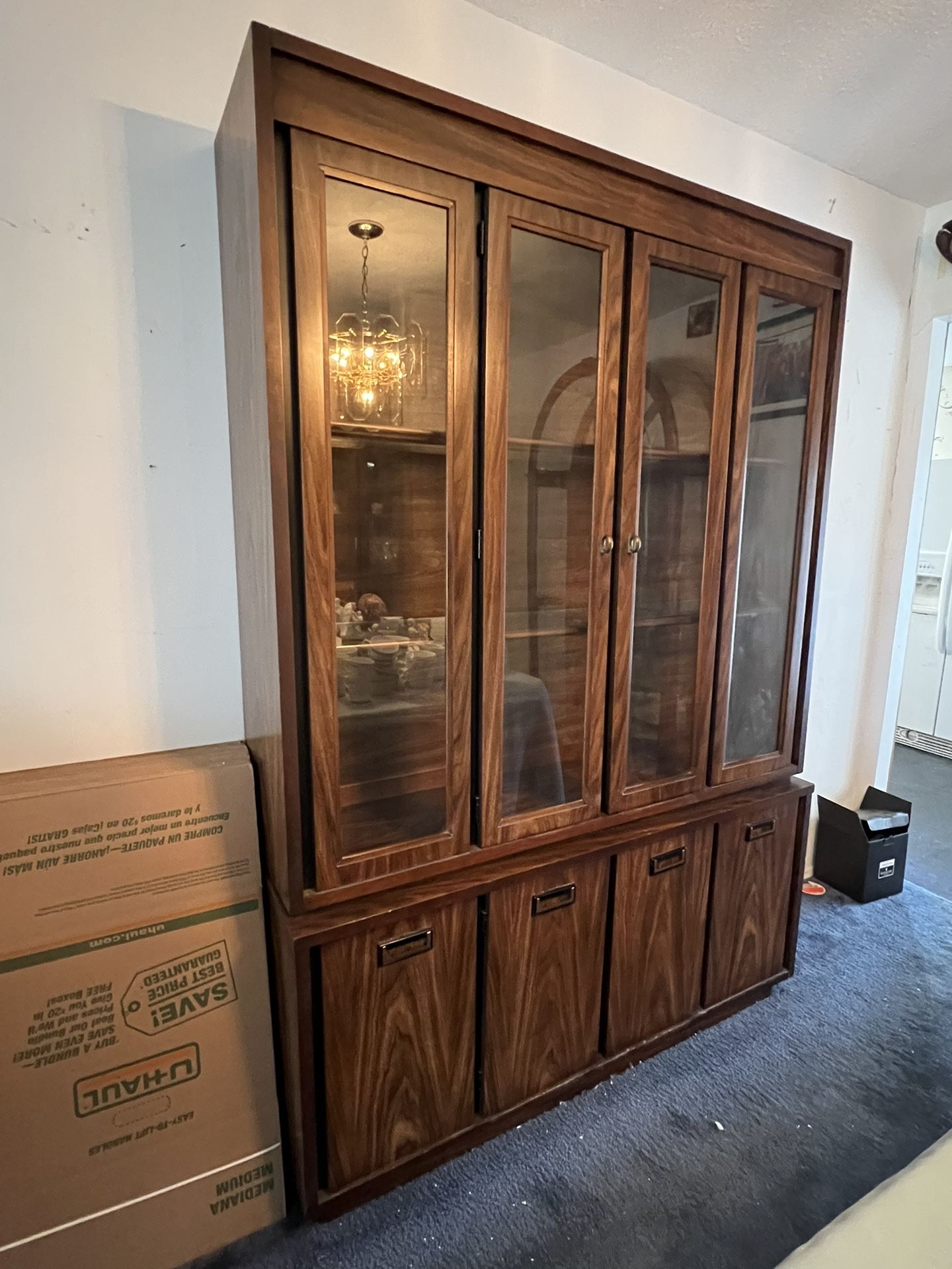 Hutch With Glass Shelves Inside