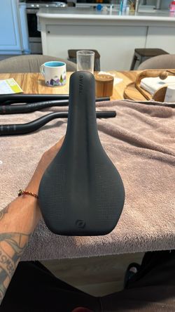 Syncros saddle w post