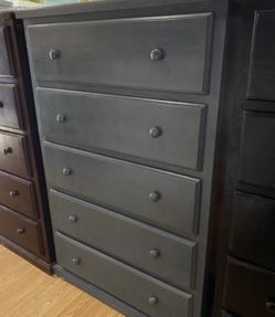 Five Drawers Jumbo Dresser