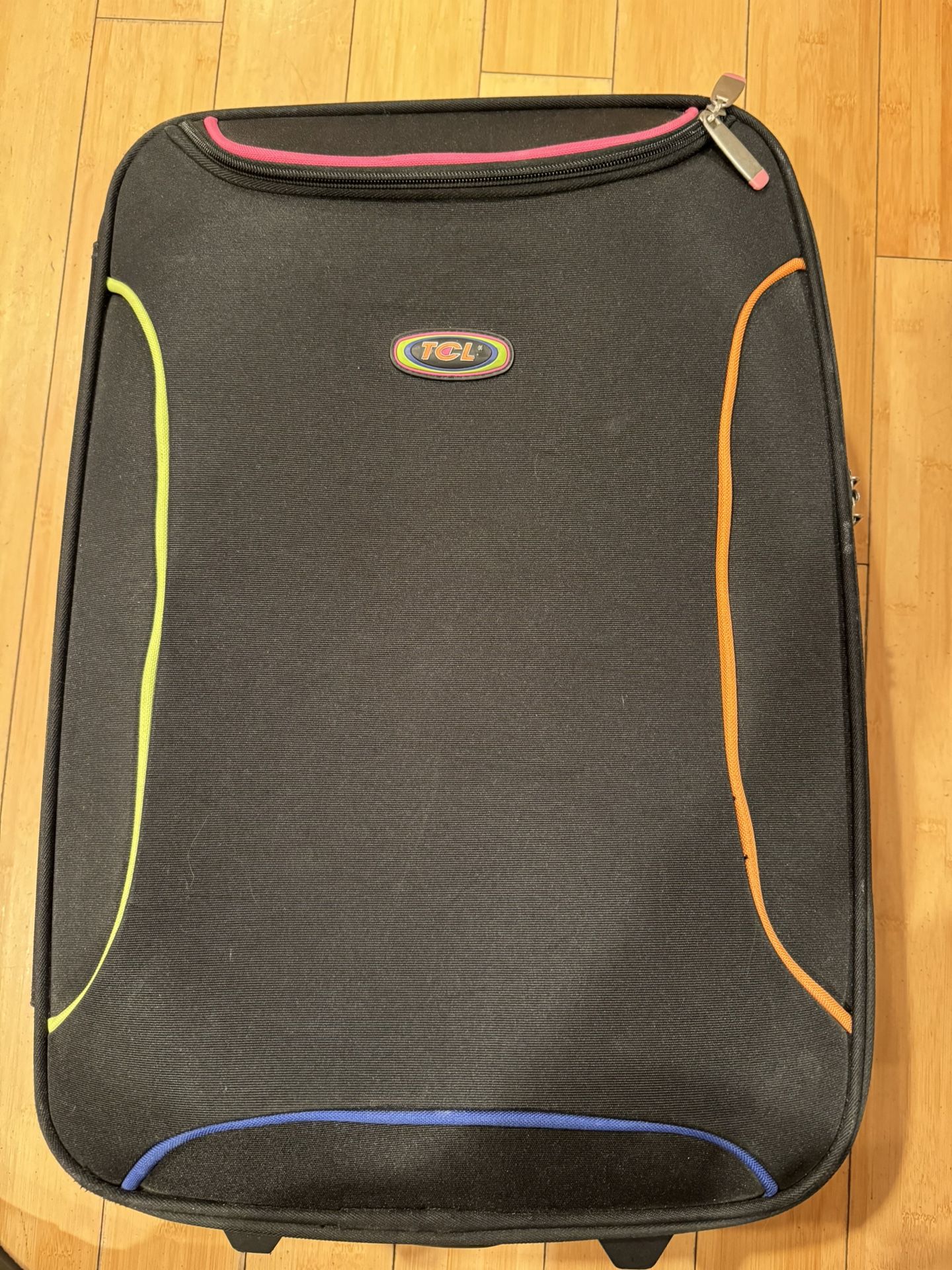 1 ROLLING CARRYON LUGGAGE