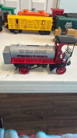 The Texas Company Petroleum Die-Cast Tanker Truck Bank
