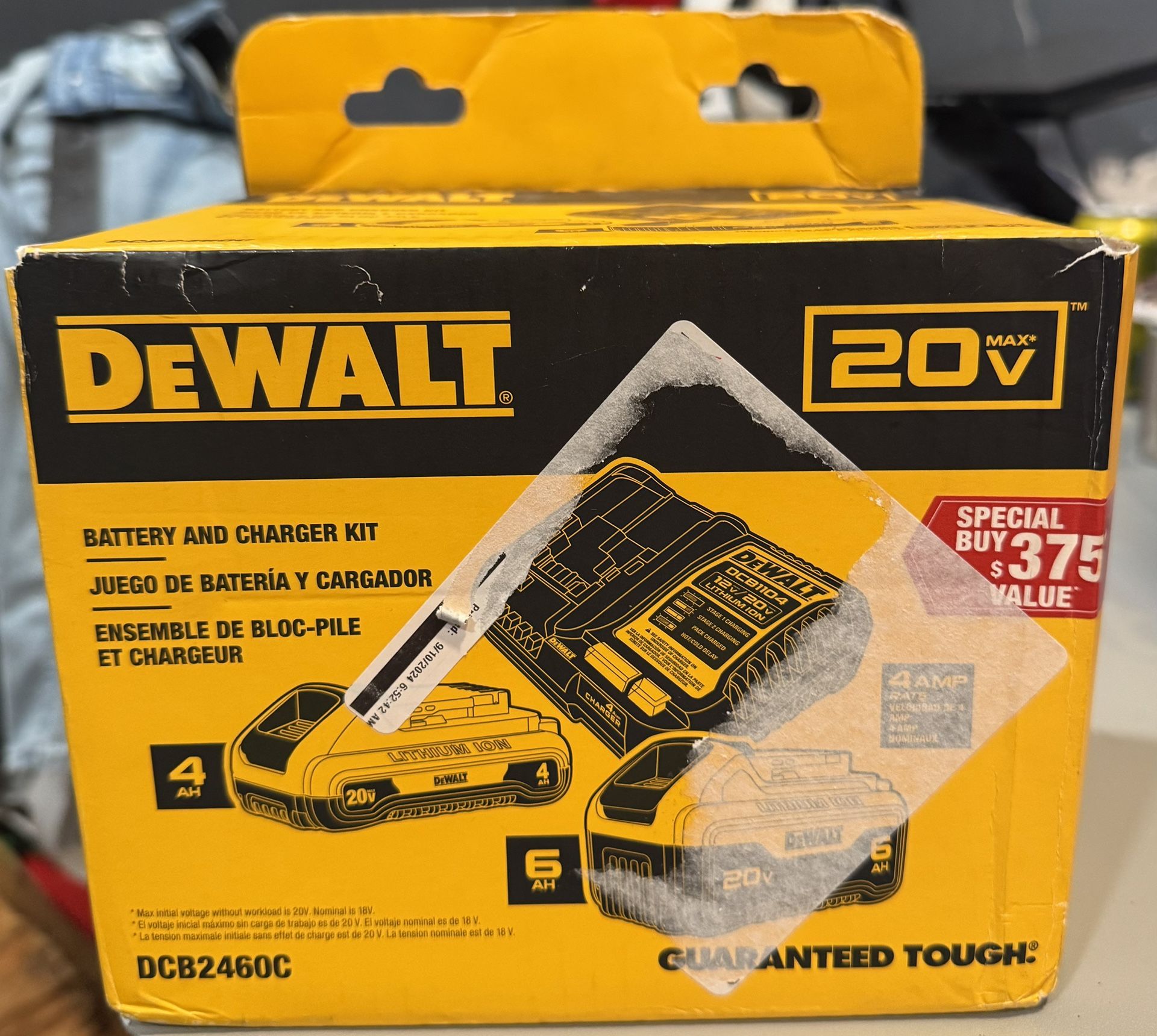 Dewalt 20V MAX Lithium-Ion 6.0Ah and 4.0Ah Battery and Charger Starter Kit