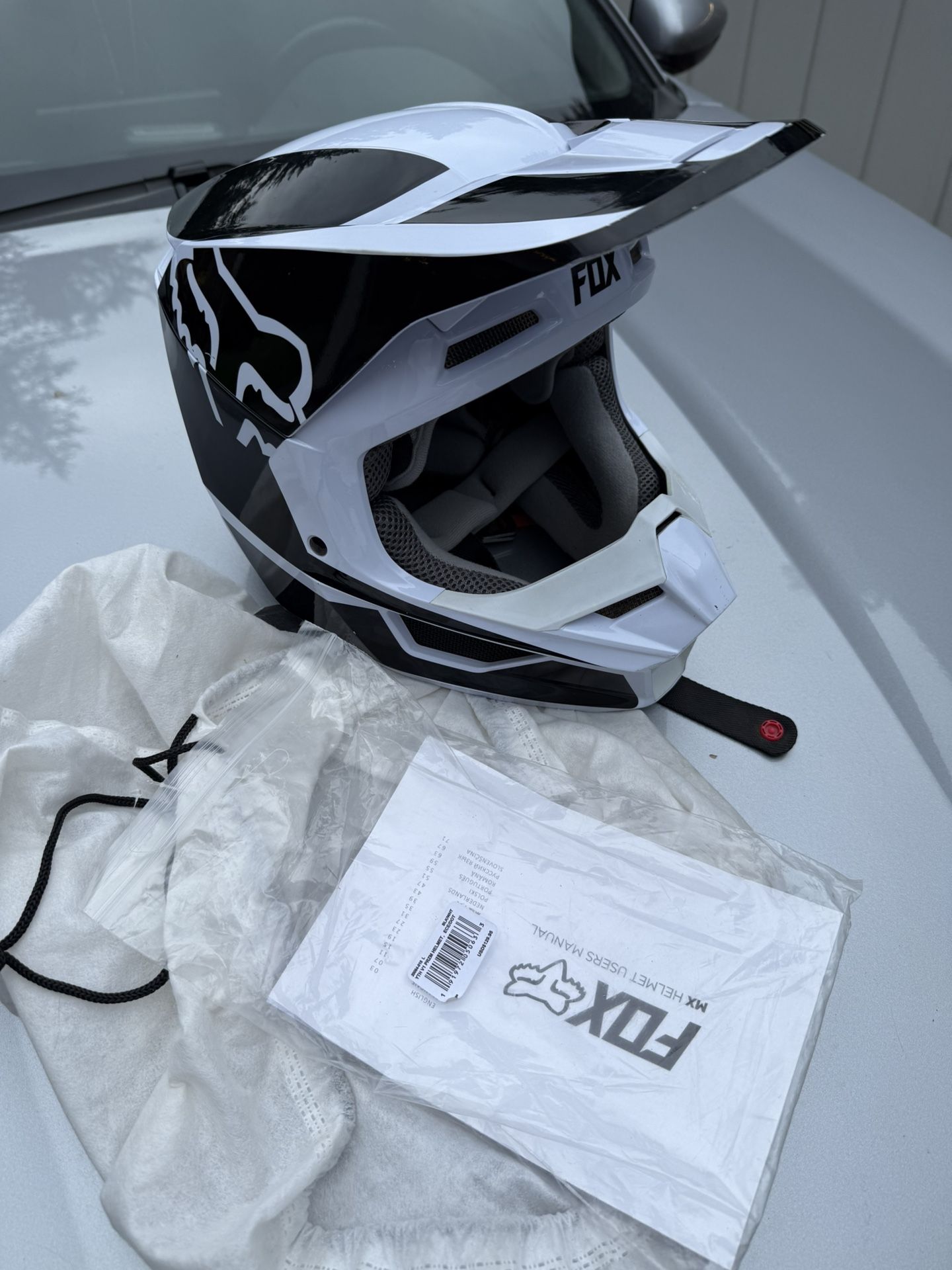 Helmet Dirt Bike Kids FOX Youth m Medium Almost New