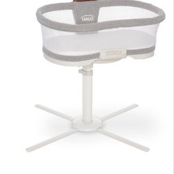 Halo Swivel Sleeper Bassinet 