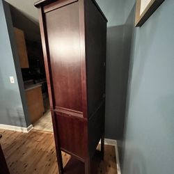 Wine Cabinet 