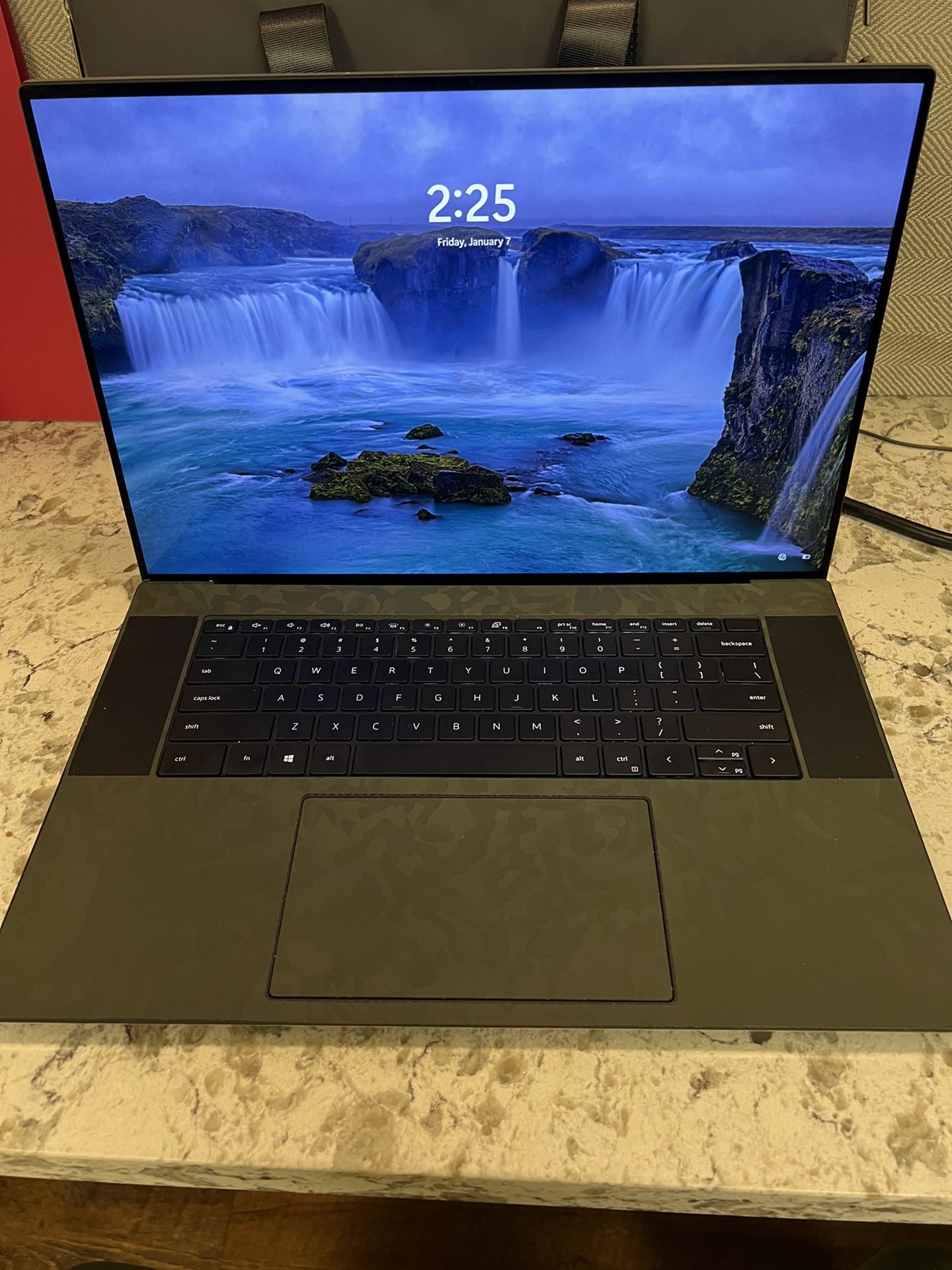 Dell XPS 17 9710 RTX 3060 4k Touch I9-11980HK 32GB Ram And 1TB SSD