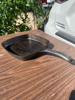 Wagner’s 9 1/2” cast iron pan