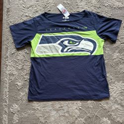 SEATTLE SEAHAWKS WOMES TOP- Large NWT
