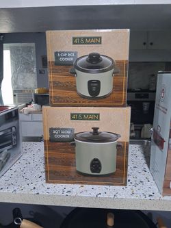 Brand New 41 & Main Sage Green Kitchen Appliance Set (Rice & Slow Cooker)