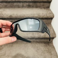 New Polarized Oakley BATWOLF 🦇 With Original Packaging 