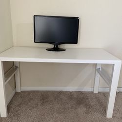 White Ikea Desk