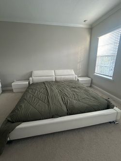 King size set with nightstands and dresser( mattress not included