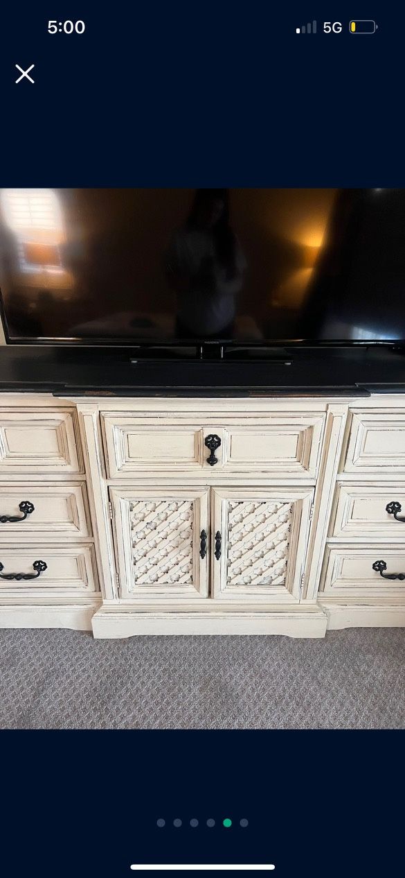 Dresser & Nightstands for Sale in Bakersfield, CA OfferUp