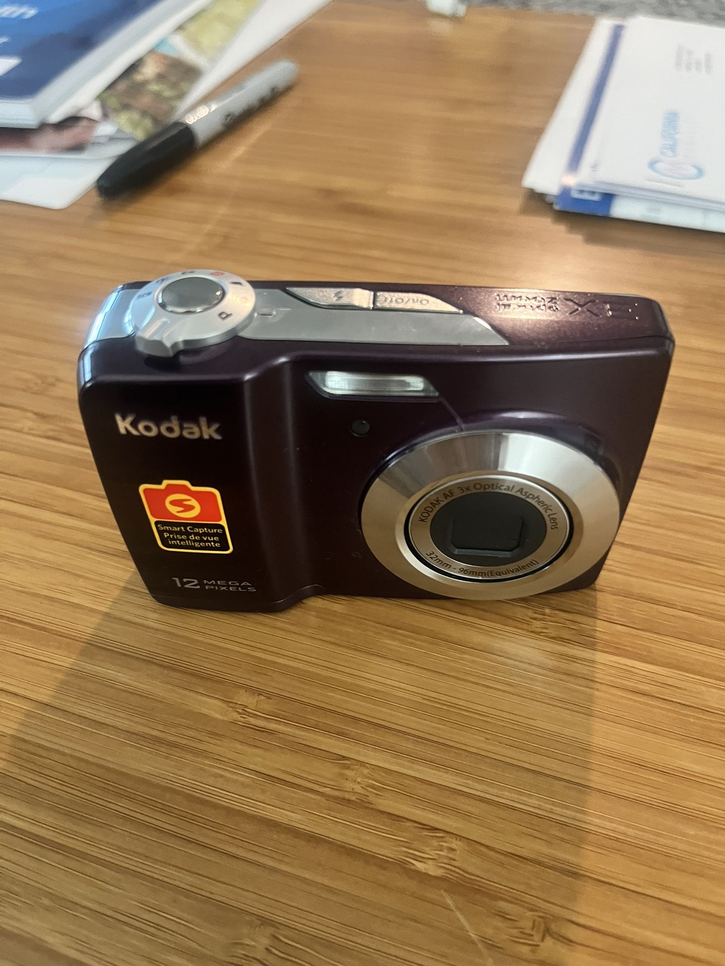 Kodak EasyShare C182 12.2MP Digital Camera (Cam Only)