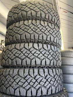 LT 235-75-15 Goodyear Wrangler Duratrac
