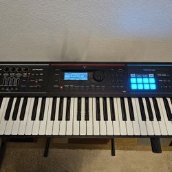 Used ROLAND-DS 61 Brand NEW
