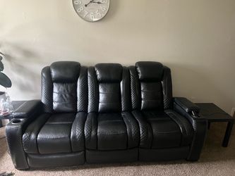 Very nice condition furniture, we moving down south so everything must go!