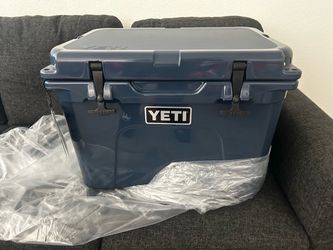 YETI Tundra cooler 35