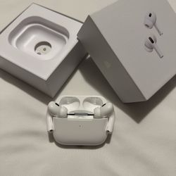 AirPods Pro 2nd Generation MagSafe Wireless Charging Case USB-C with ANC