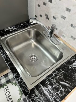 Sink with Faucet