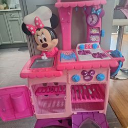 Minnie Mouse kitchen