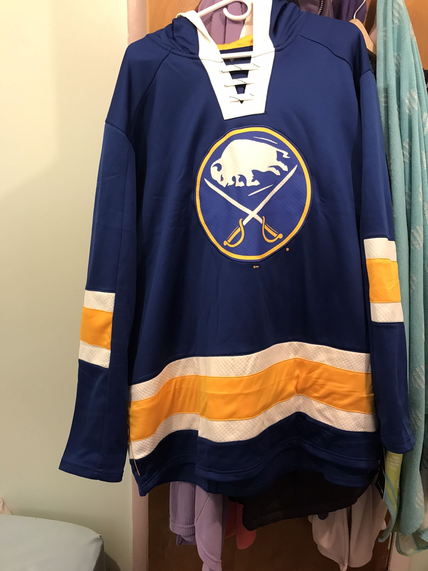 NHL Buffalo Sabres Pullover
