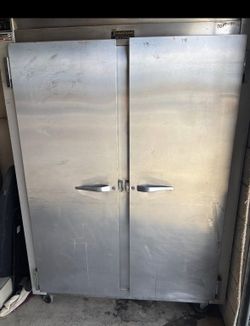Traulsen industrial refrigerator/ freezer