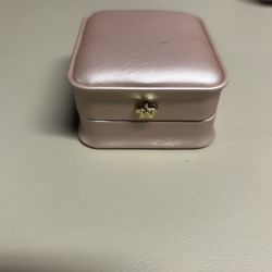 Travel  small  box with gold crown clasp new 